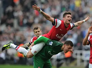 Newcastle United V Arsenal 2012-13 Prints: Arsenal's Unforgettable Victory: Giroud and Szczesny's Triumphant Celebration (Newcastle United)