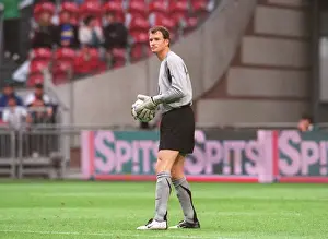 Arsenal's Unforgettable Victory over Porto: Jens Lehmann's Heroic Performance at the Amsterdam Tournament, 2005