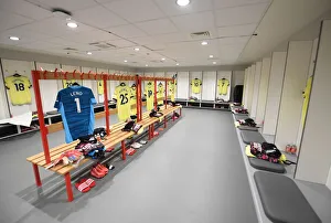 Arsenal's United Focus: Pre-Match Huddle at Anfield, Premier League 2021-22