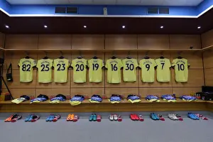 Aston Villa V Arsenal 2021-22 Prints: Arsenal's Unity: The Powerful Pre-Match Huddle Ahead of Aston Villa Clash