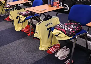 Arsenal's Unity: Pre-Match Huddle Ahead of Leicester Showdown, Premier League 2021-22