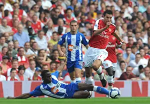 Arsenal's Van Persie Scores Twice in 4-0 Win Over Wigan's Figueroa