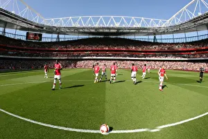 Arsenal V Manchester City 2008-09 Prints: Arsenal's Victory: 2-0 over Manchester City at Emirates Stadium