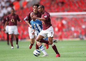 Classic Match Prints: Arsenal's Victory: Ashley Cole vs