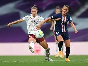 Arsenal's Vivianne Miedema Fights for Control in UEFA Women's Champions League: Arsenal vs. Paris Saint-Germain
