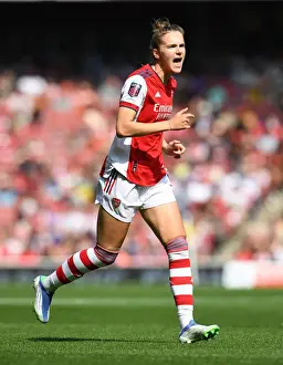 Arsenal's Vivianne Miedema Shines in Arsenal Women vs. Chelsea Women FA WSL Clash at Emirates Stadium