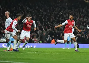 Arsenal V Aston Villa - FA Cup 2011-12 Prints: Arsenal's Walcott, van Persie