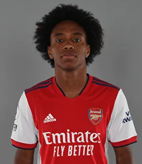 Arsenal's Willian at 2021-22 Team Photocall