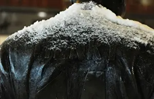 Arsenal's Winter Showdown: A Snowy Battle at Emirates Stadium