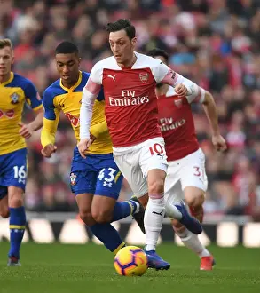 Arsenal's Xhaka Outmaneuvers Southampton's Valery in Premier League Clash