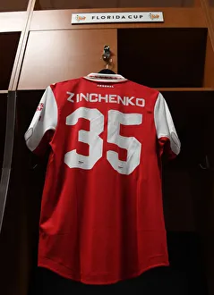 Arsenal's Zinchenko Gears Up: Arsenal vs. Chelsea - Florida Cup 2022-23