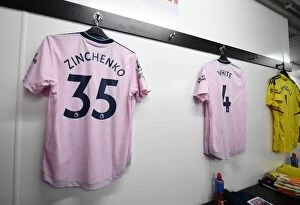 Crystal Palace v Arsenal 2022-23 Collection: Arsenal's Zinchenko Jersey in Arsenal Changing Room before Crystal Palace Match (2022-23)