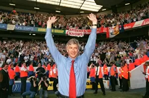 Images Dated 7th April 2005: Arsene Wenger (Arsenal) celebrates winning the league