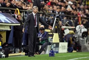 Villarreal v Arsenal 2008-9 Collection: Arsene Wenger the Arsenal Manager