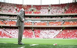 Arsenal v Ajax - Dennis Bergkamp Testimonial Collection: Arsene Wenger the Arsenal Manager