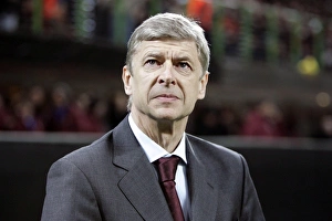 AC Milan v Arsenal 2007-8 Collection: Arsene Wenger the Arsenal Manager