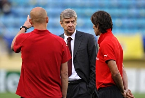 Arsene Wenger the Arsenal Manager chats to ex Arsenal Arsene Wenger the Arsenal Manager chats to ex Arsenal