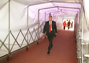 Arsene Wenger: Arsenal Manager in Defeat at FA Community Shield vs Chelsea, 2005