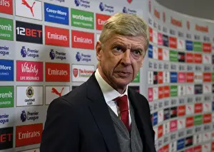 Arsenal V Manchester City 2017-18 Prints: Arsene Wenger: Arsenal Manager's Challenge Against Manchester City (Premier League)