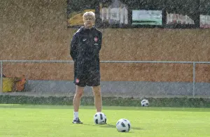 Pre Season 2010-11 Prints: Arsene Wenger at Arsenal Training Camp, Austria, 2010