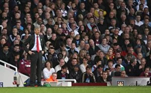 Images Dated 25th October 2009: Arsene Wenger at the Boleyn Ground: A 1:1 Battle Against West Ham, Premier League, 2009