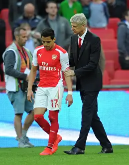 Reading V Arsenal FA Cup Semi Final 2014/15 Prints: Arsene Wenger Coaching Alexis Sanchez during Arsenal's FA Cup Semi-Final Clash with Reading (2015)