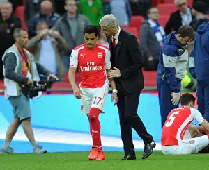Reading V Arsenal FA Cup Semi Final 2014/15 Prints: Arsene Wenger Coaching Alexis Sanchez at FA Cup Semi-Final: Arsenal vs. Reading (2015)