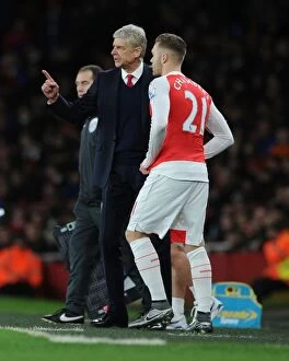Images Dated 5th December 2015: Arsene Wenger Counsels Calum Chambers during Arsenal vs. Sunderland, 2015-16 Premier League