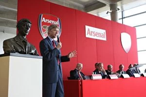 Images Dated 18th October 2007: Arsene Wenger at Emirates Stadium: A Tribute to the Legendary Arsenal Manager with His Bust