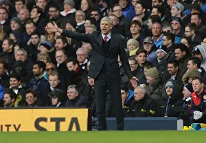 Arsene Wenger Faces Off Against Tottenhotpur in Intense 2016 Premier League Clash