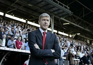 Fulham v Arsenal 2009-10 Collection: Arsene Wenger Guides Arsenal to a 1-0 Premier League Victory over Fulham