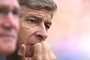Arsene Wenger Guides Arsenal to a 2:1 Win over Paris Saint-Germain at Emirates Cup, 2007
