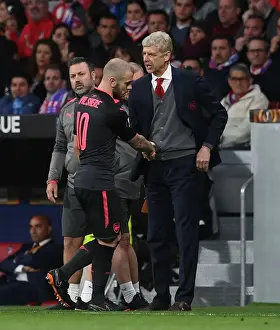 Atletico Madrid V Arsenal 2017-18 Prints: Arsene Wenger and Jack Wilshere: A Farewell Handshake - Atletico Madrid vs