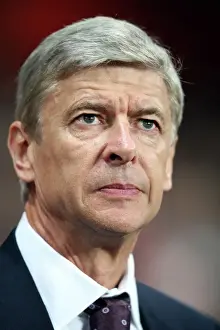 Arsene Wenger Leads Arsenal to 2-0 Victory over Olympiacos in UEFA Champions League Group H at Emirates Stadium