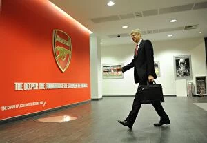 Images Dated 24th January 2014: Arsene Wenger Leads Arsenal into FA Cup Battle against Coventry City (2014)
