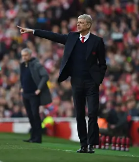 Arsene Wenger Leads Arsenal Against Manchester United in Premier League Showdown (2016-17)