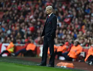 Arsene Wenger Leads Arsenal Against Watford in Premier League Clash (2015-16)