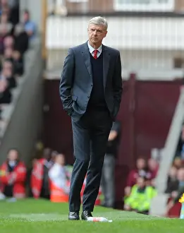 Arsene Wenger Leads Arsenal Against West Ham United in Premier League Showdown (April 2016)
