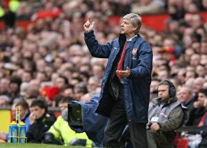 Images Dated 14th April 2008: Arsene Wenger and Manchester United's Edge: 2008 Premier League Clash (2-1)