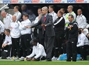 Newcastle United Collection: Arsene Wenger at St. James Park: Newcastle United vs. Arsenal (Premier League 2012-13)