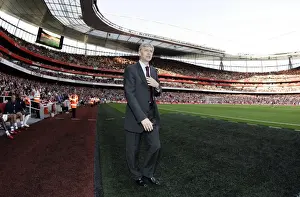 Arsenal V Hull City 2008-9 Prints: Arsene Wenger Tastes Defeat: Arsenal 1-2 Hull City in the Premier League (September 27)