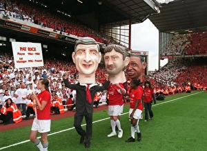 Images Dated 11th May 2006: The Arsene Wenger and Tony Adams giant heads on the pitch during the final salute parade