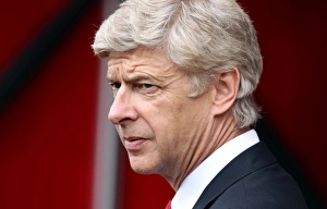 Arsenal V AC Milan 2010-11 Prints: Arsene Wenger vs AC Milan: 1-1 Draw at Emirates Cup, 2010 (Arsenal vs AC Milan)