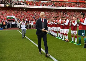 Arsene Wenger's Farewell: Arsenal Honors Manager with Guard of Honor vs Burnley (2017-18)