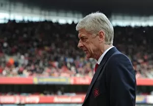 Images Dated 7th May 2017: Arsene Wenger's Last Stand: Arsenal vs Manchester United (2016-17)