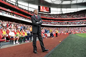 Arsene Wenger's Struggle: Arsenal's Defeat to Liverpool (2011)