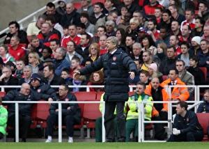 Arsenal V Fulham 2008-9 Prints: Arsene Wenger's Tactical Battle: Arsenal vs. Fulham, 0-0 Stalemate (2009)