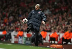 Arsene Wenger's Triumph: Arsenal's 4-1 Victory Over AZ Alkmaar in UEFA Champions League Group H