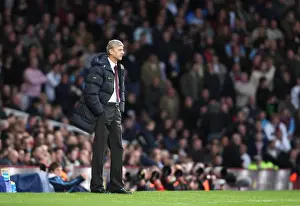 Arsene Wenger's Victory: Arsenal Overpowers West Ham United 0-2 in the Barclays Premier League, 2008