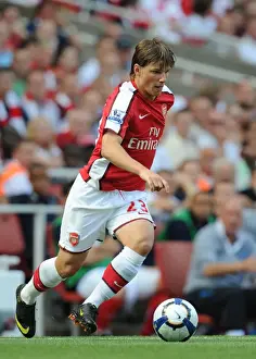 Arshavin Andrey Prints: Arshavin's Brilliance: Arsenal's 4-1 Victory Over Portsmouth
